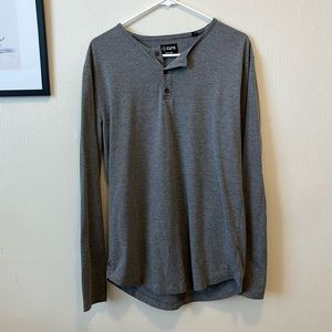 Cuts AO long sleeve Henley curve hem